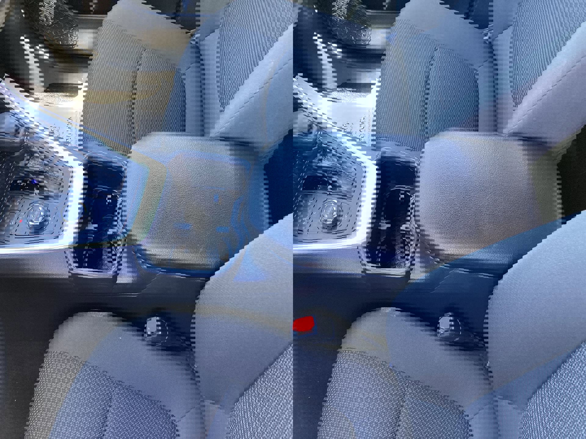 Certified 2025 Toyota RAV4 LE image 24