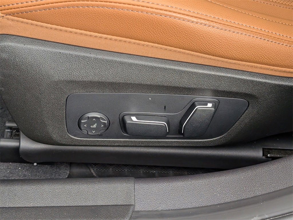 Used 2024 BMW M340i xDrive image 14