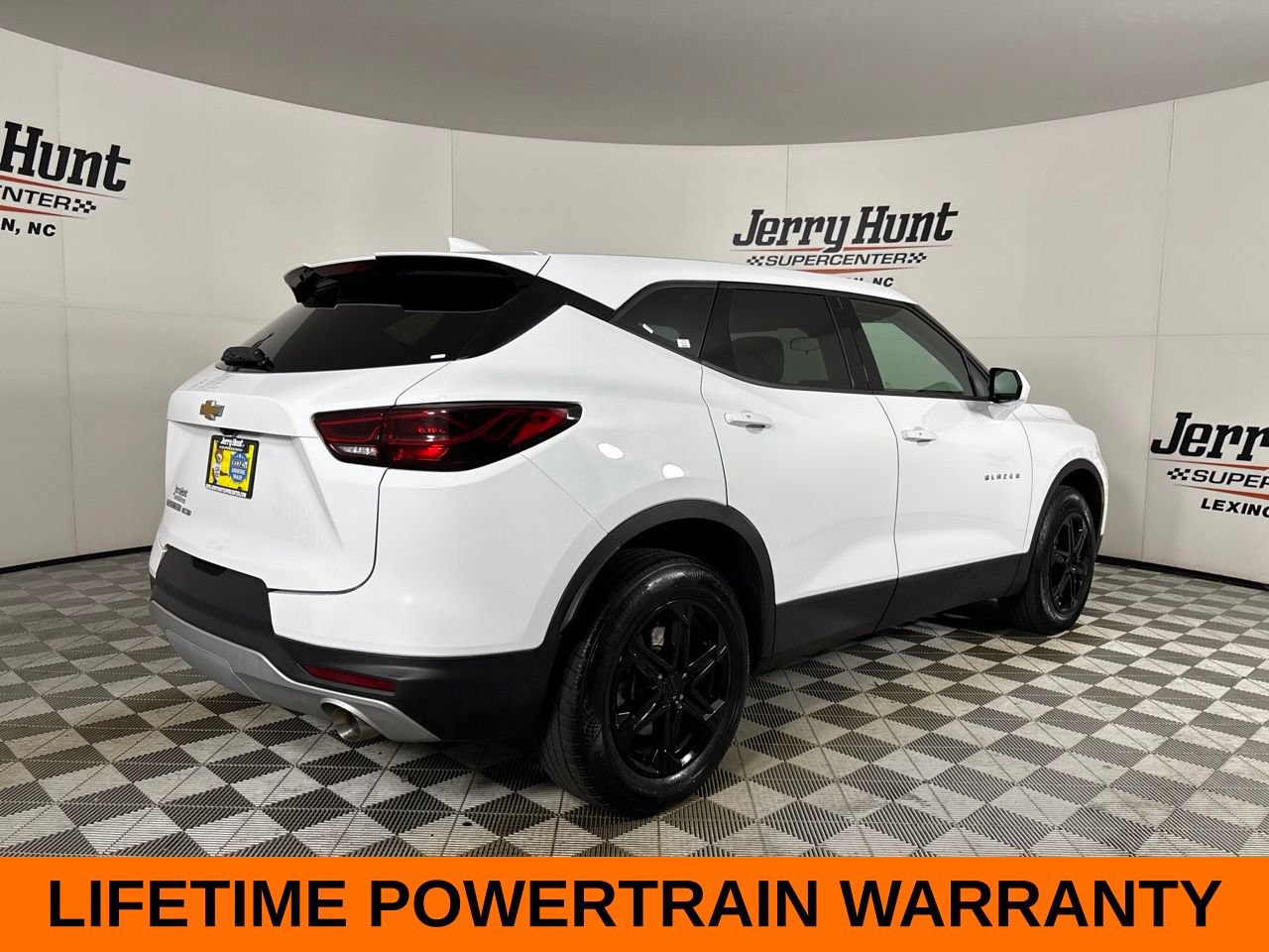 Used 2025 Chevrolet Blazer LT AWD/4WD image 6