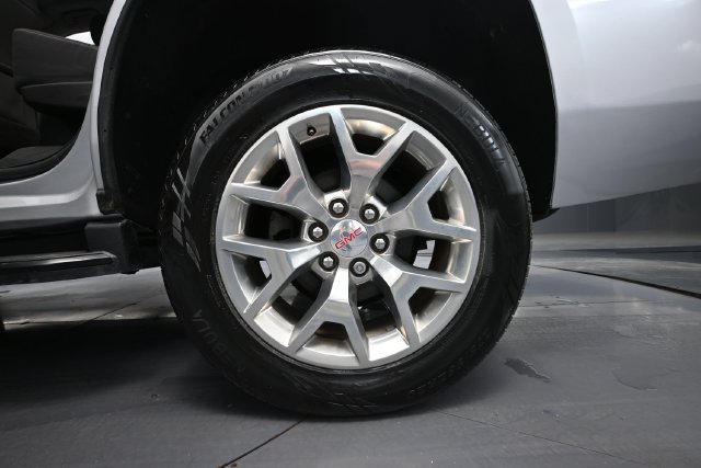 Used 2020 GMC Yukon SLE w/ SLE Value Package AWD/4WD image 10