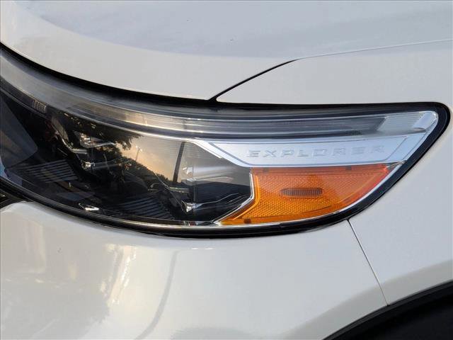 Used 2022 Ford Explorer XLT w/ Equipment Group 202A RWD image 9