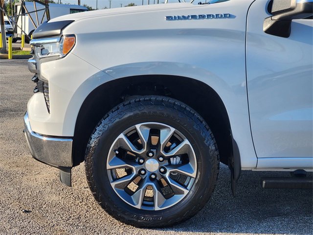 Used 2023 Chevrolet Silverado 1500 LT image 8