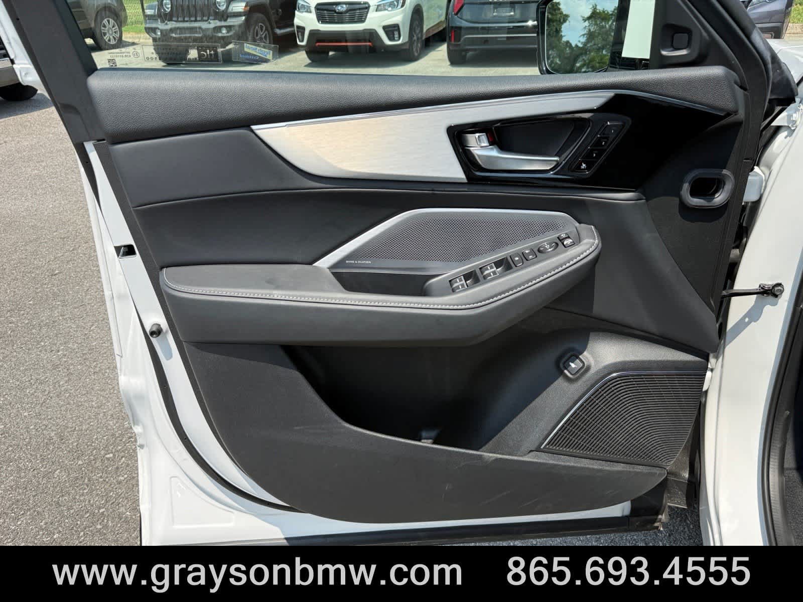 Used 2026 Acura MDX w/ Technology Package FWD image 13