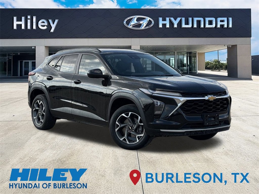 Used 2024 Chevrolet Trax LT w/ Driver Confidence Package