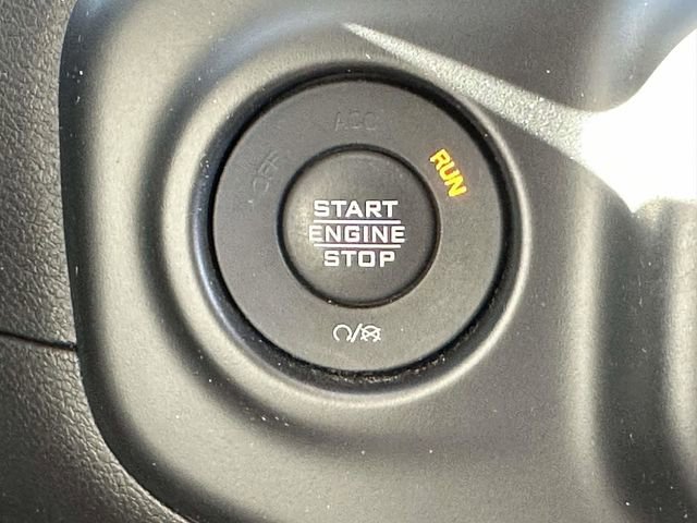 Used 2022 Jeep Wrangler Unlimited Sport image 14