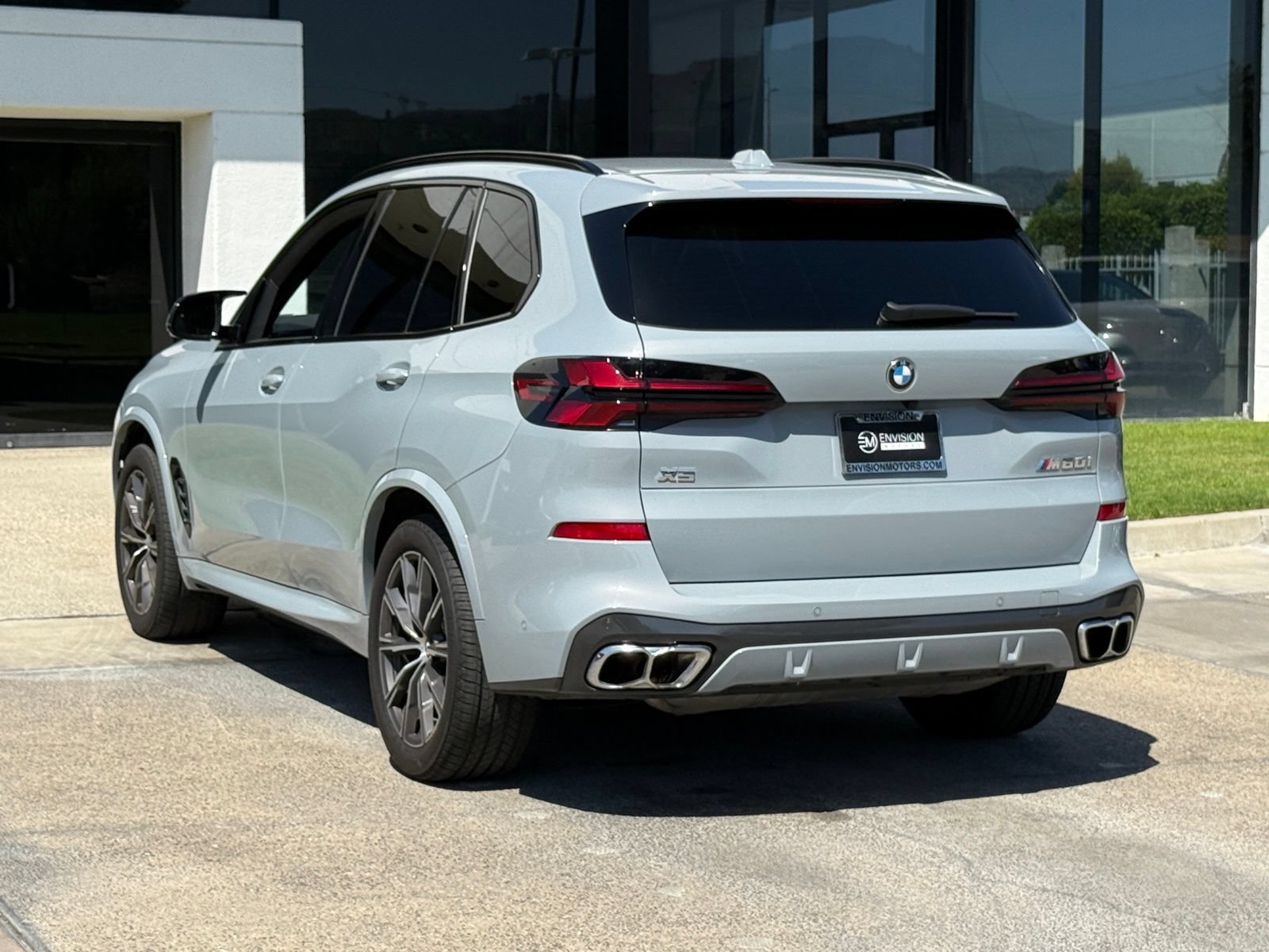 Used 2025 BMW X5 M60i AWD/4WD image 10