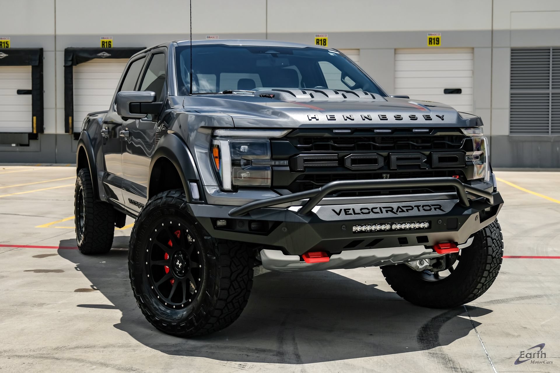 Used 2025 Ford F150 Raptor w/ Equipment Group 803A Raptor R AWD/4WD image 30
