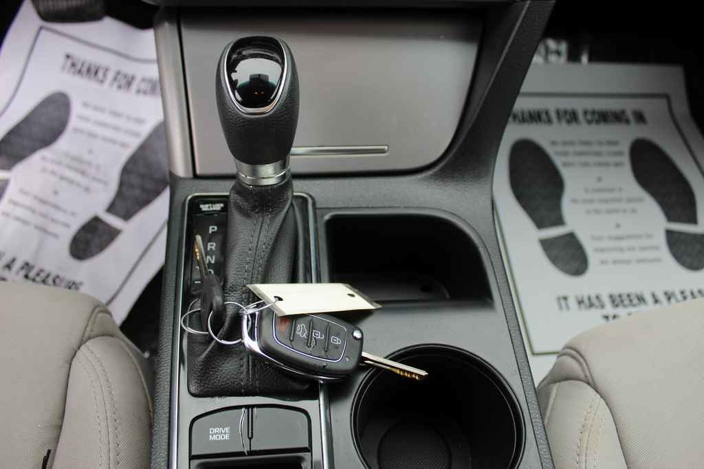 Used 2017 Hyundai Sonata SE image 21