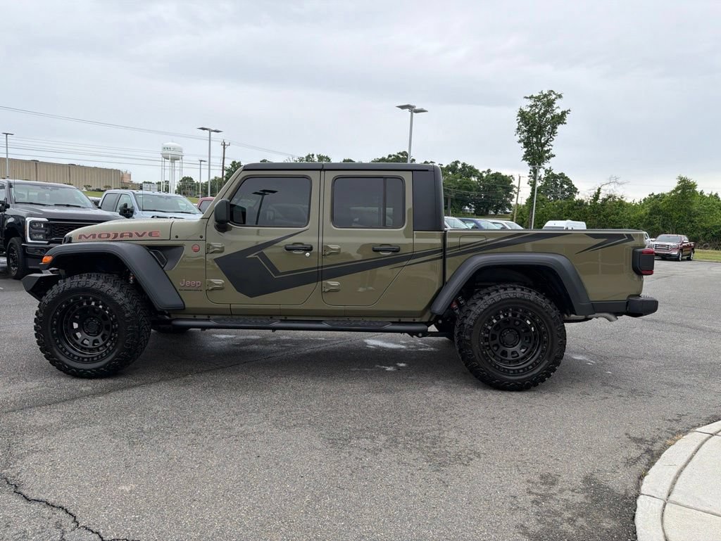 Used 2026 Jeep Gladiator Mojave AWD/4WD image 7