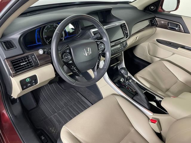 Certified 2017 Honda Accord Touring image 3
