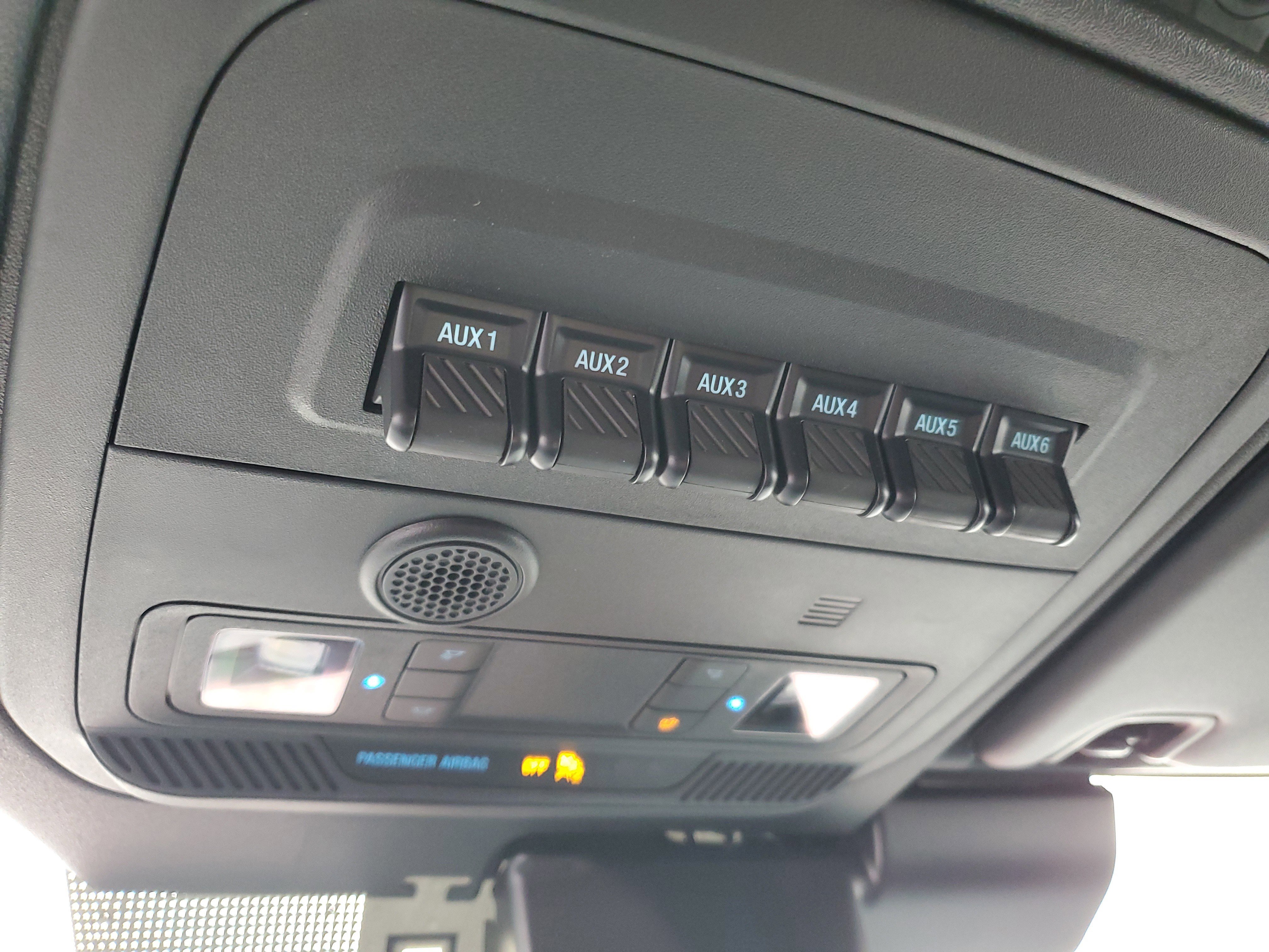 Used 2025 Ford Bronco Badlands image 30