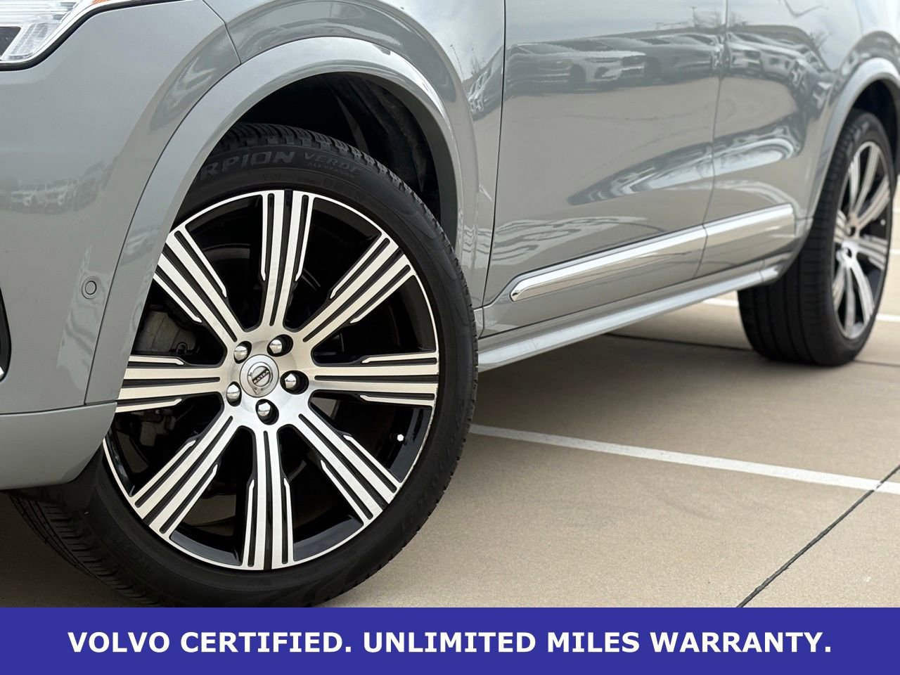 Certified 2024 Volvo XC90 B6 Plus w/ Protection Package Premier image 9
