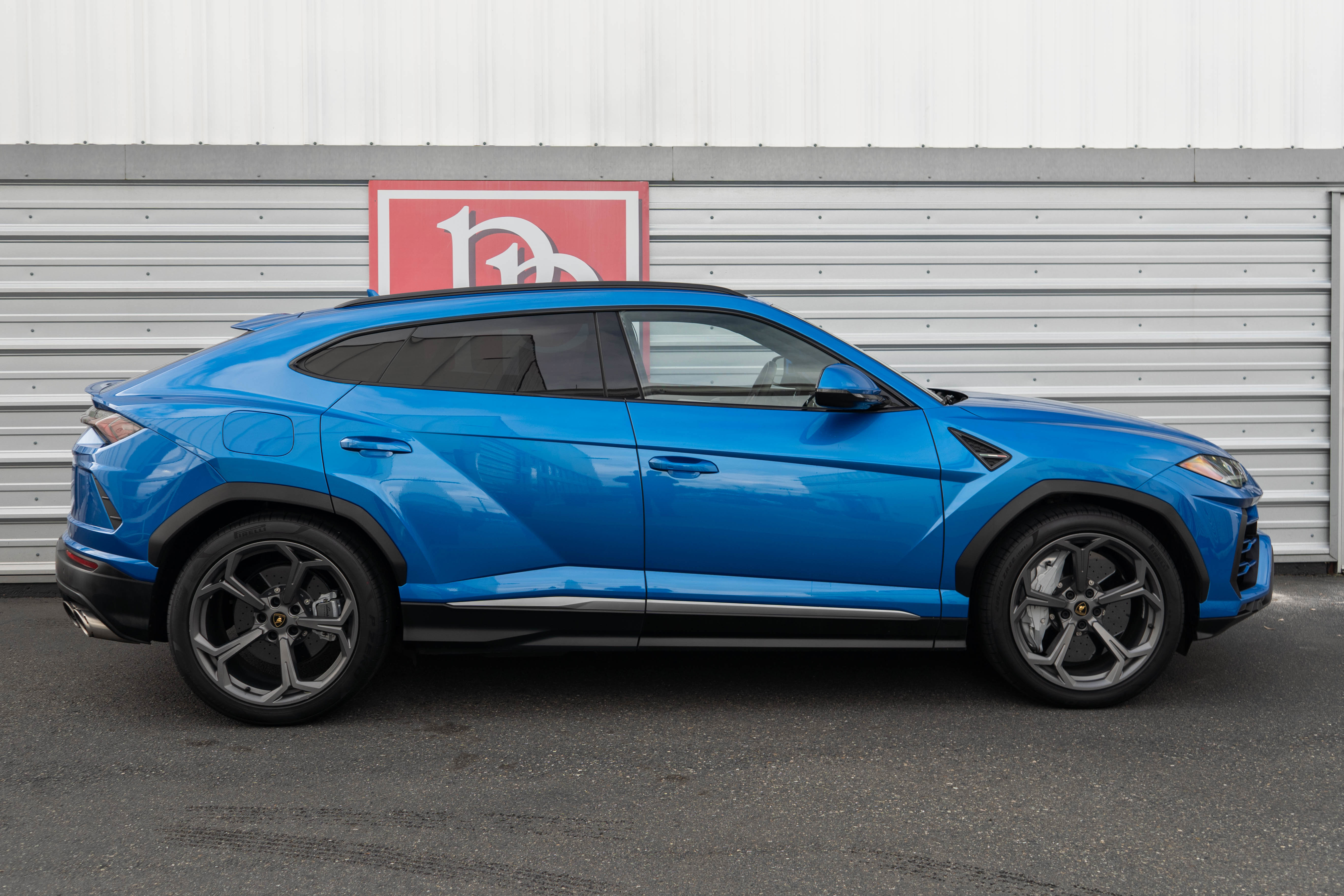 Used 2021 Lamborghini Urus image 35