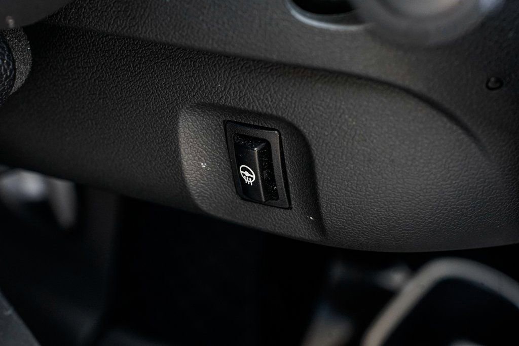 Certified 2024 MINI Cooper SE image 14