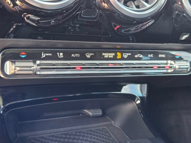 Used 2021 Mercedes-Benz CLA 250 4MATIC image 25