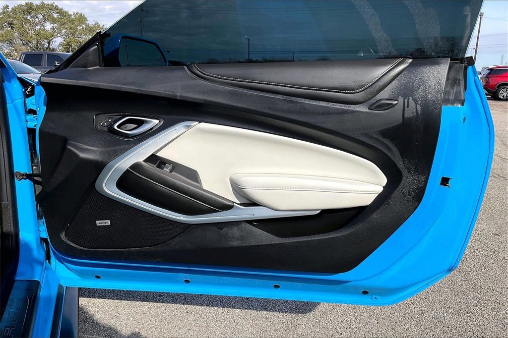 Used 2022 Chevrolet Camaro SS image 27