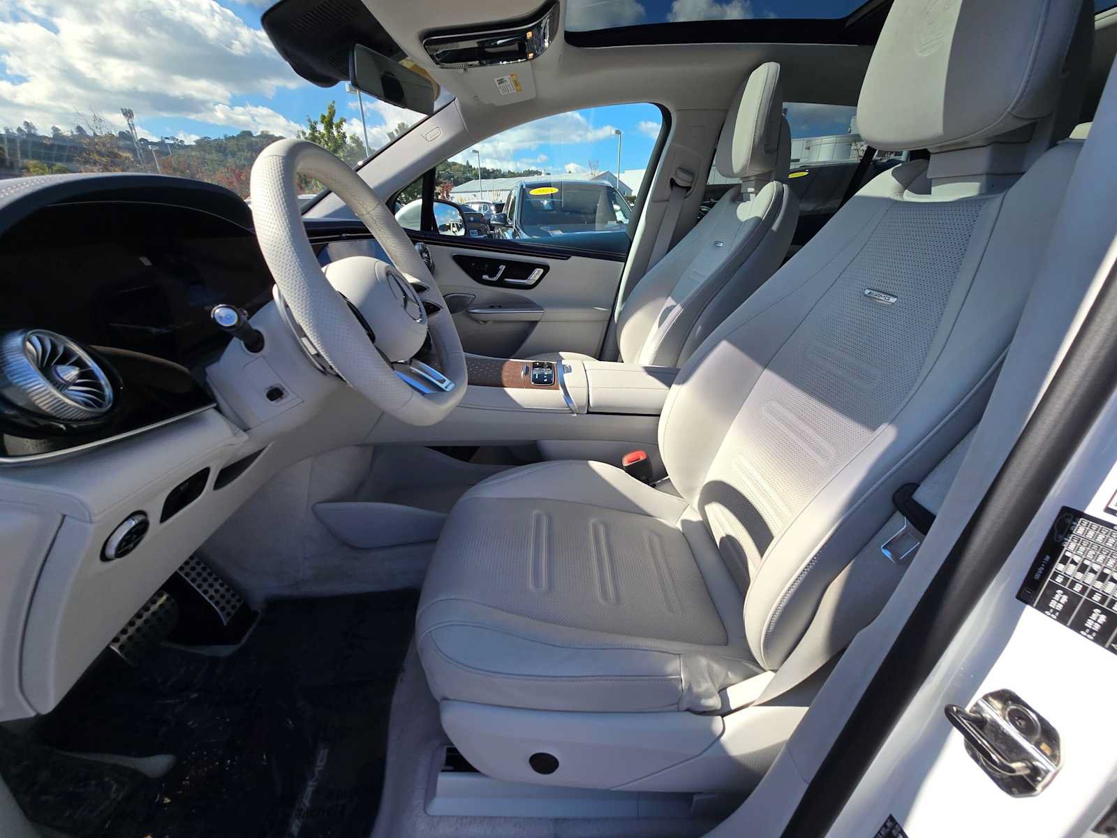 Used 2024 Mercedes-Benz EQE AMG 4MATIC SUV image 21