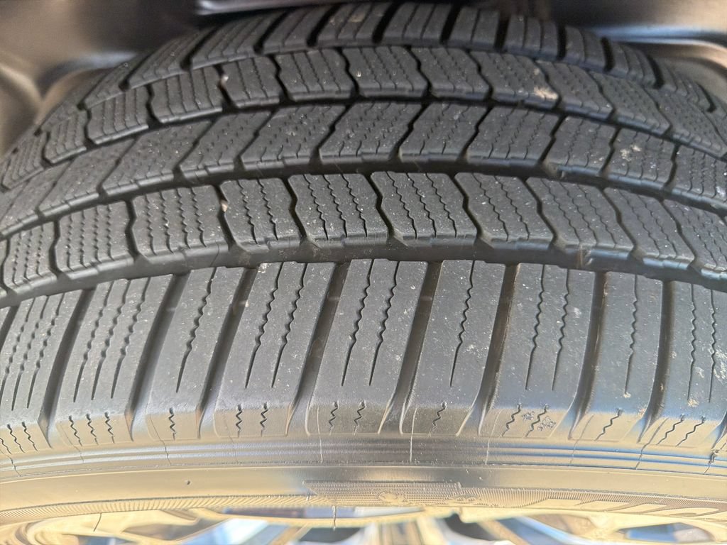 Used 2019 RAM 1500 Limited AWD/4WD image 19