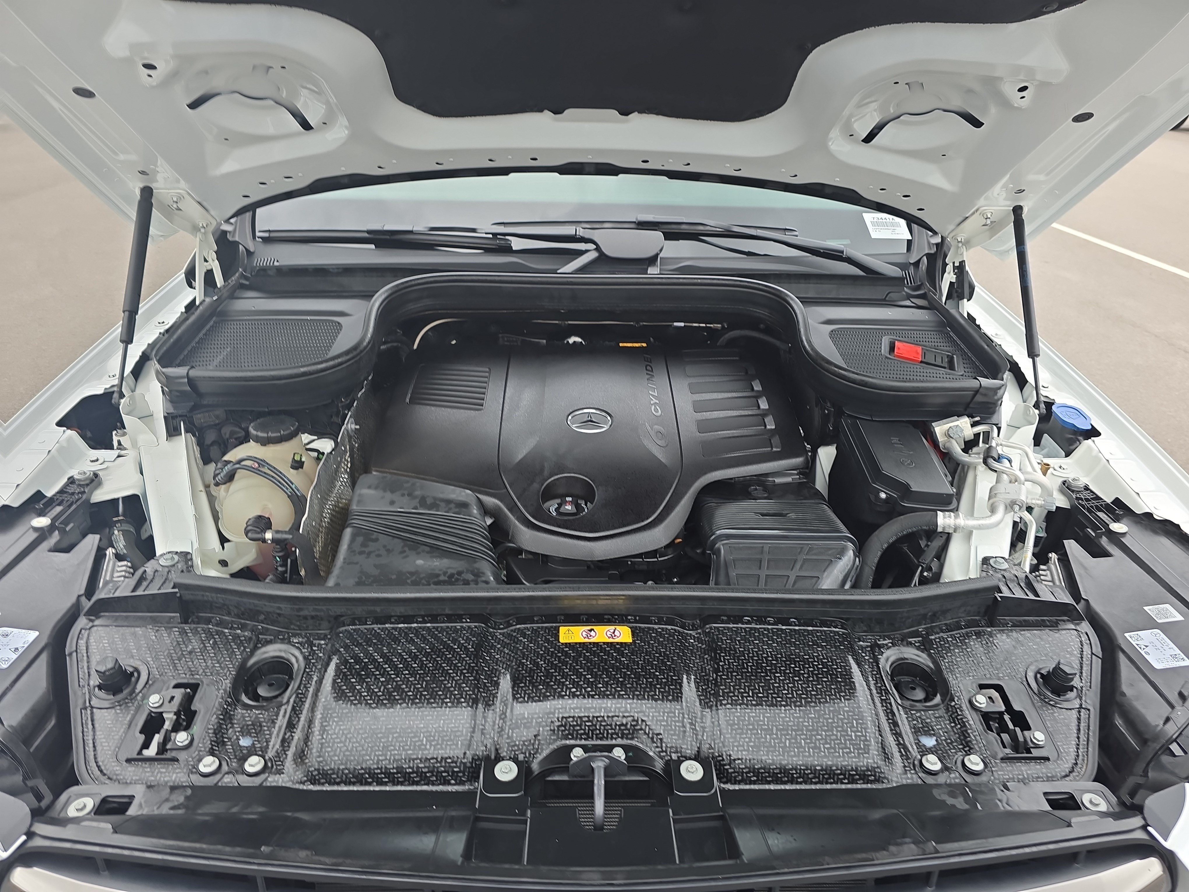 Used 2024 Mercedes-Benz GLS 450 4MATIC image 32