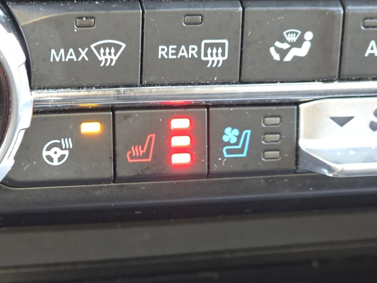 Used 2021 Ford F150 Lariat w/ Equipment Group 502A High image 6