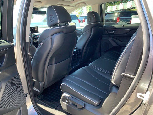 Used 2024 Acura MDX w/ Advance Package AWD/4WD image 23