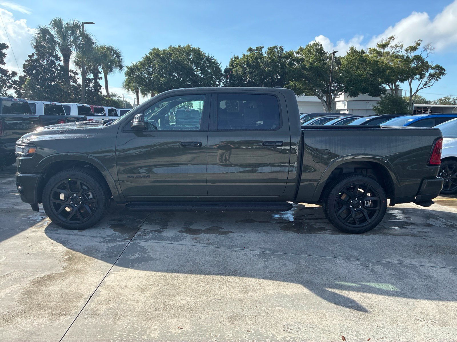 New 2027 RAM 1500 Laramie AWD/4WD image 2