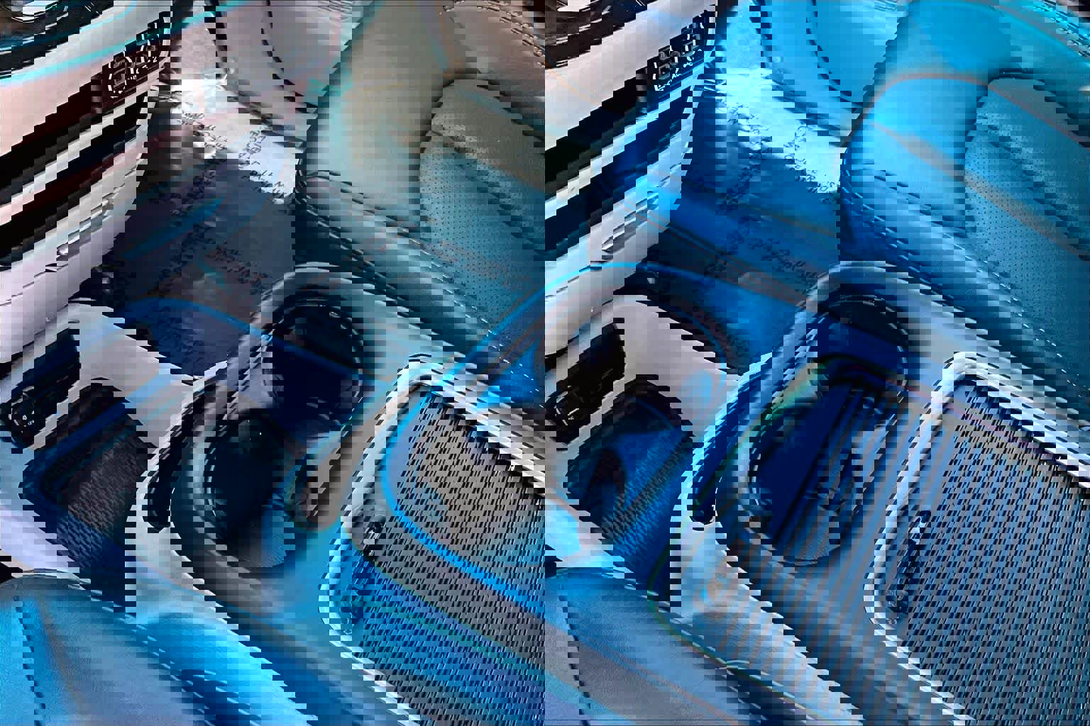 Used 2023 Chrysler Pacifica Touring-L image 17