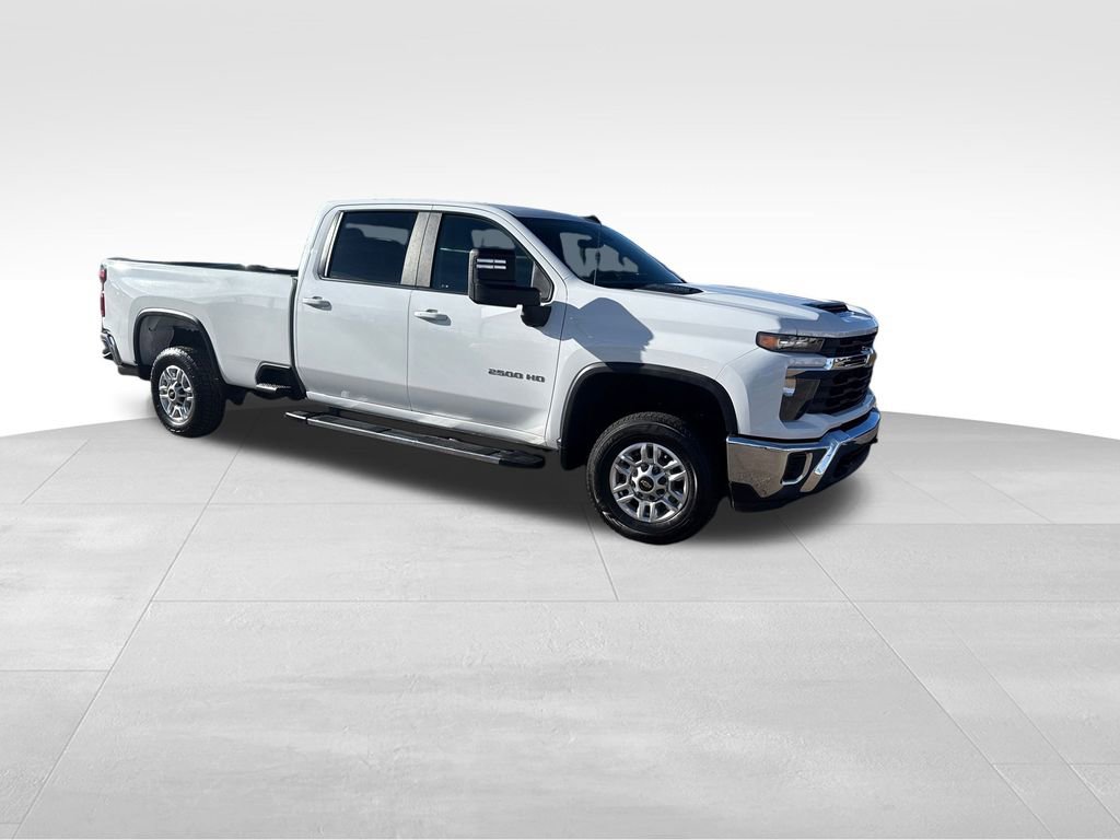 Used 2024 Chevrolet Silverado 2500 LT image 8
