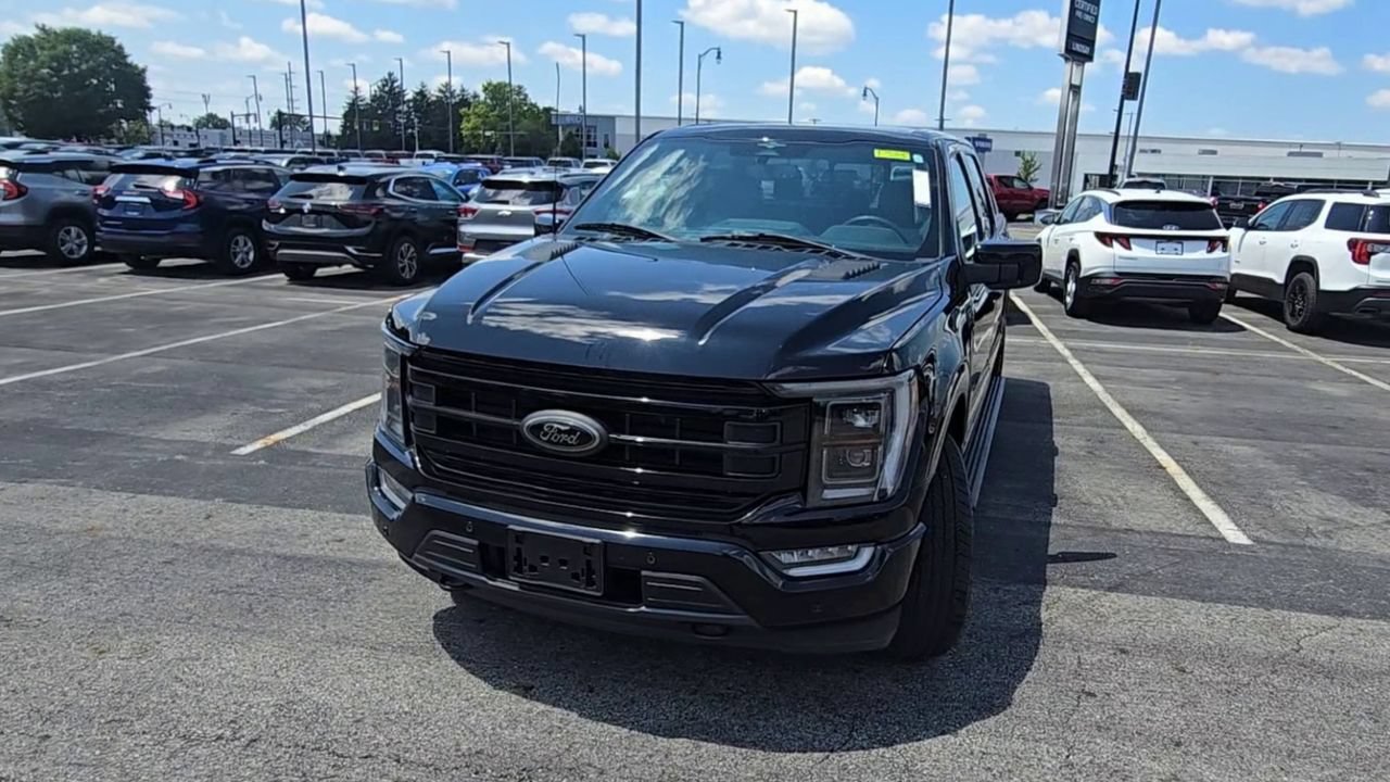 Used 2023 Ford F150 Lariat w/ Equipment Group 502A High AWD/4WD image 3