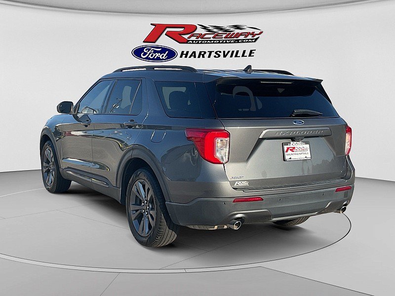 Used 2023 Ford Explorer XLT w/ Equipment Group 202A RWD image 3