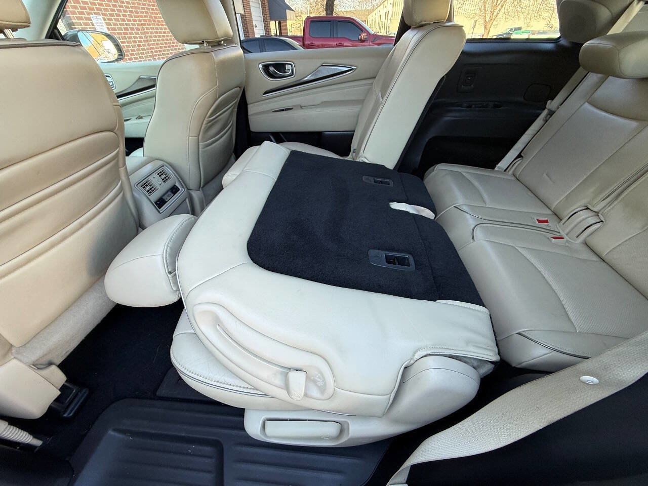 Used 2016 INFINITI QX60 AWD w/ Premium Plus Package image 28