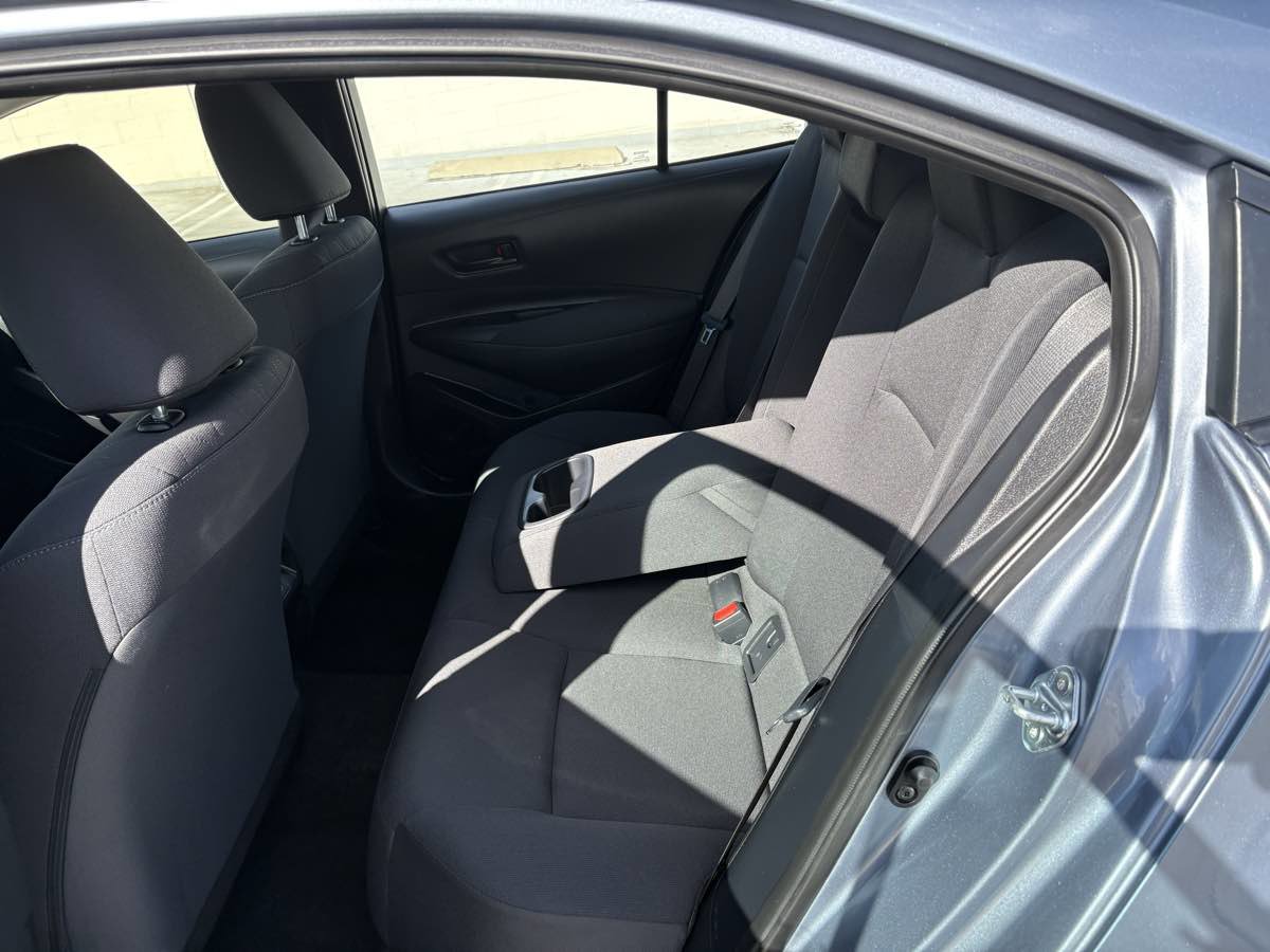 Used 2025 Toyota Corolla LE image 9