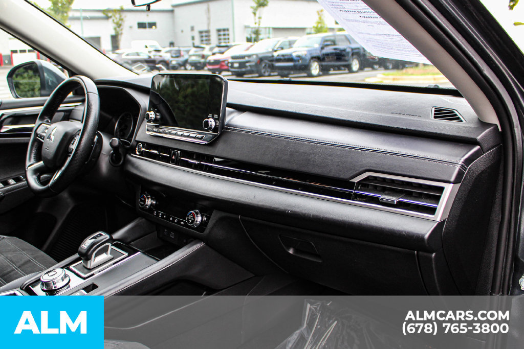 Used 2024 Mitsubishi Outlander SE FWD image 24