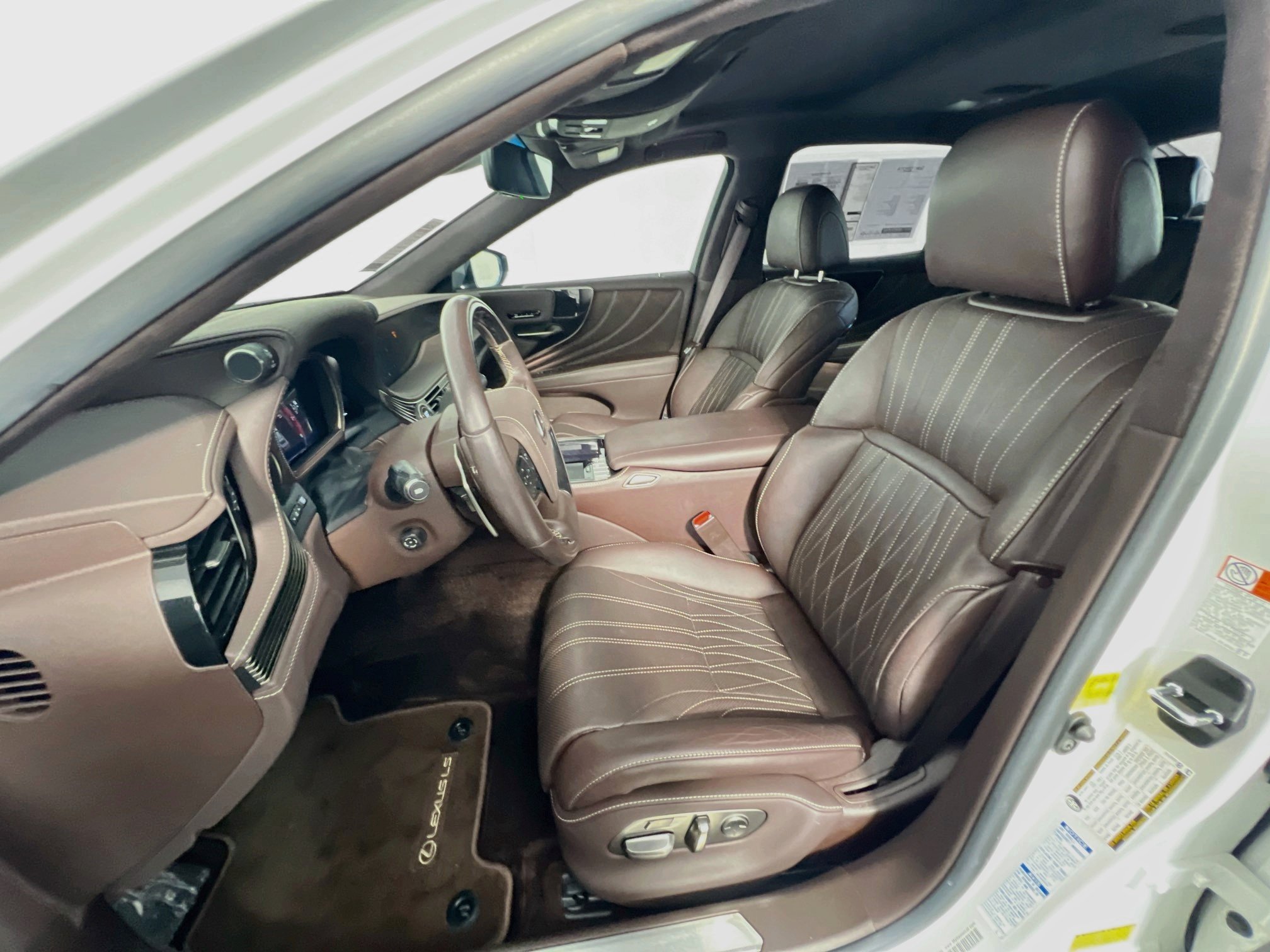 Used 2020 Lexus LS 500 AWD w/ Interior Upgrade Package image 14