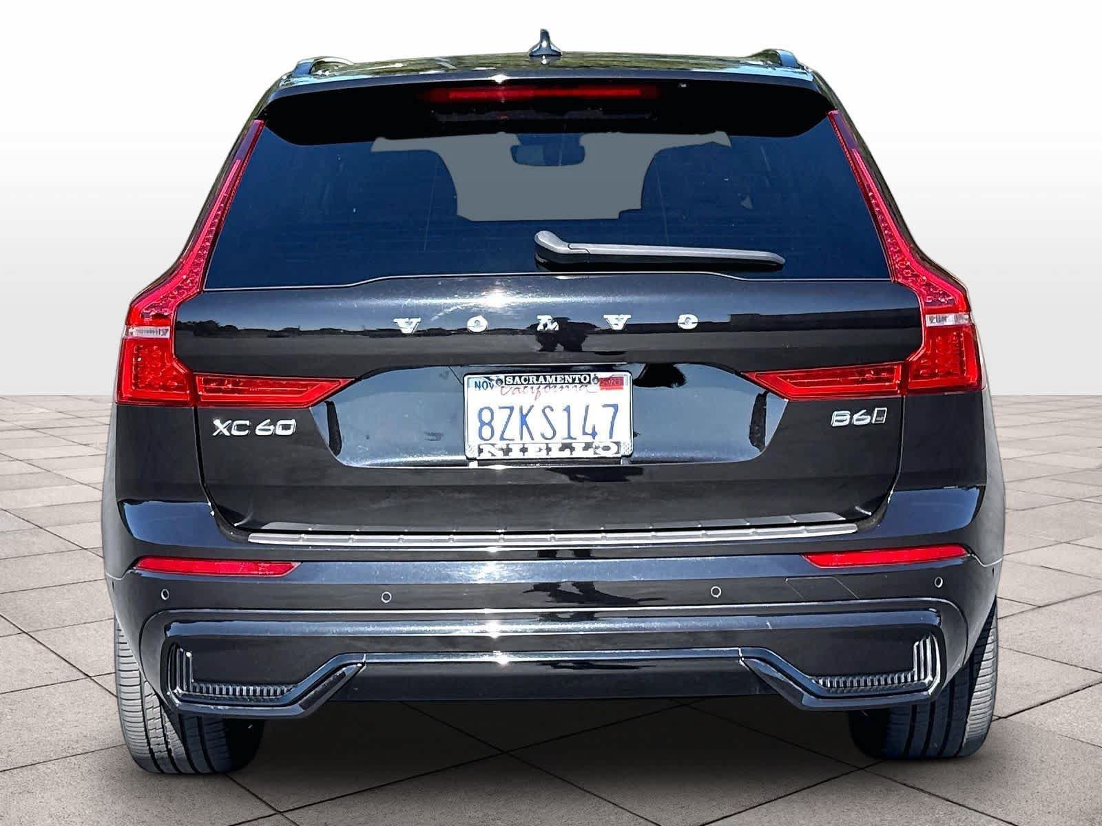 Used 2023 Volvo XC60 B6 Ultimate w/ Protection Package Premier AWD/4WD image 7