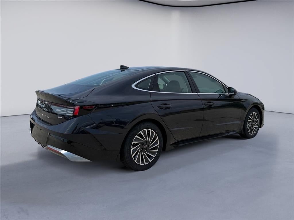 New 2026 Hyundai Sonata Limited FWD image 5