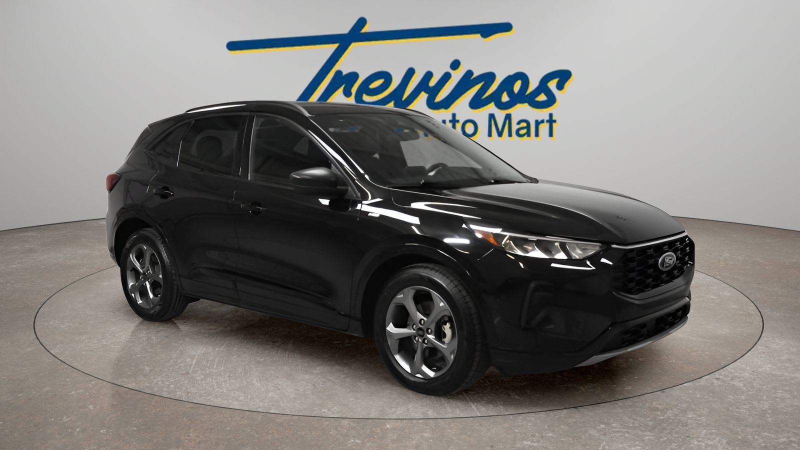 Used 2023 Ford Escape ST-Line FWD image 1