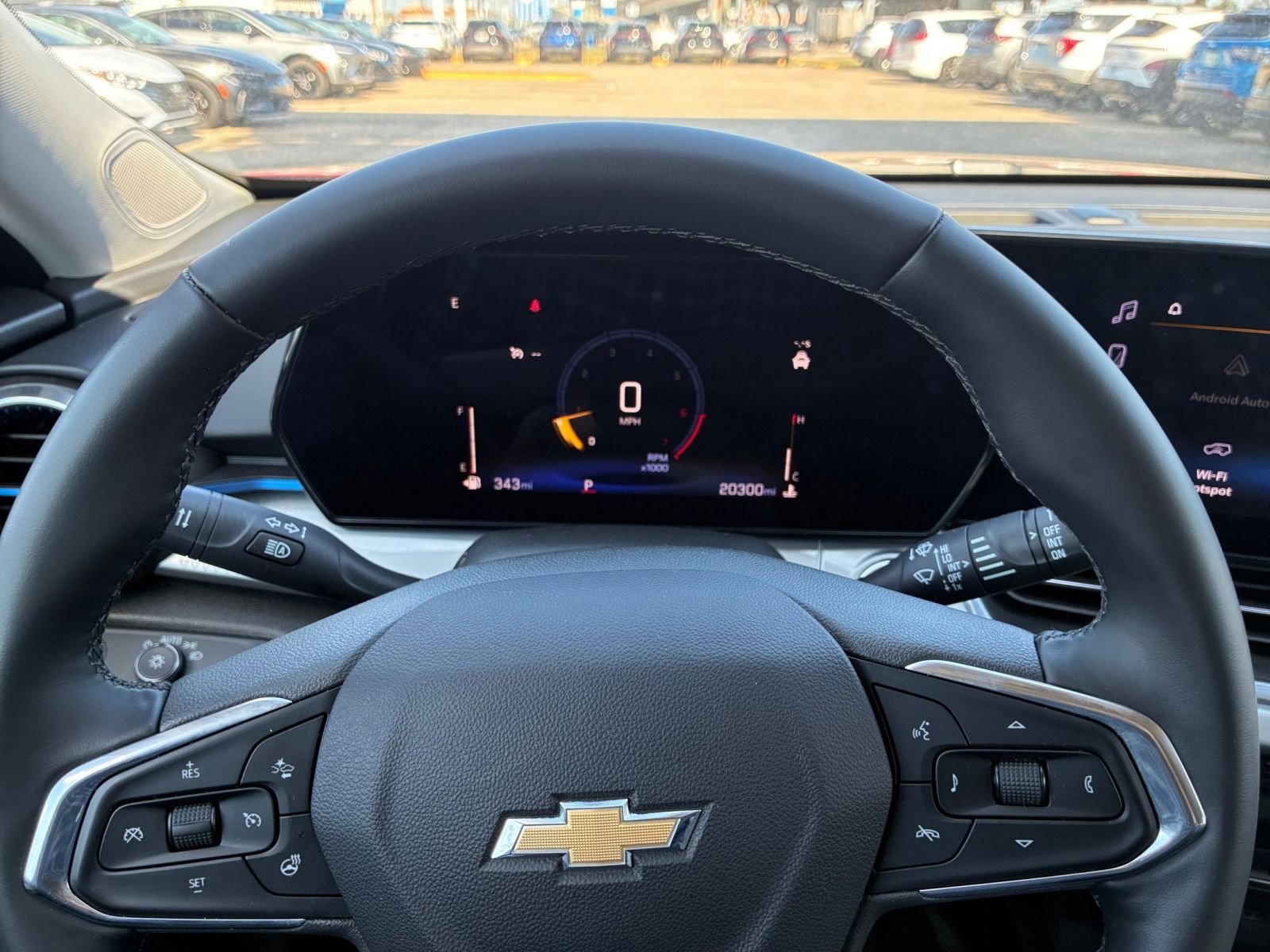 Used 2025 Chevrolet Trax LT w/ LT Convenience Package image 27