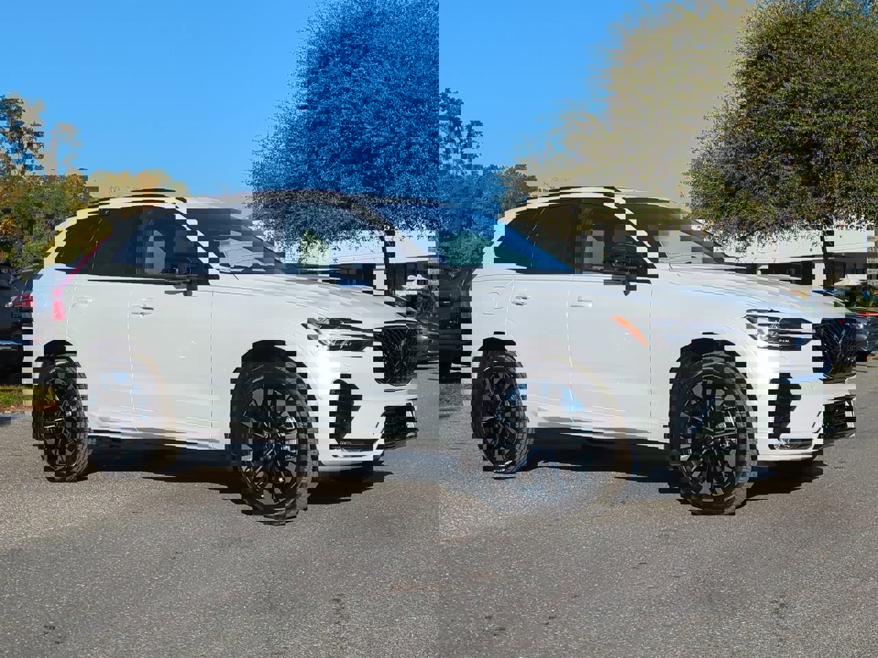 New 2026 Volvo XC60 B5 Plus w/ Protection Package Premier image 2