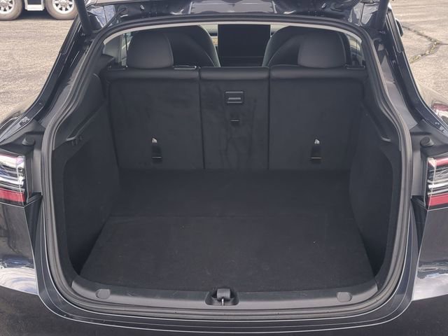 Used 2024 Tesla Model Y Long Range image 29