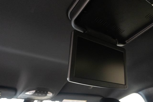 Used 2020 Chrysler Pacifica Touring w/ S Appearance Package FWD image 4