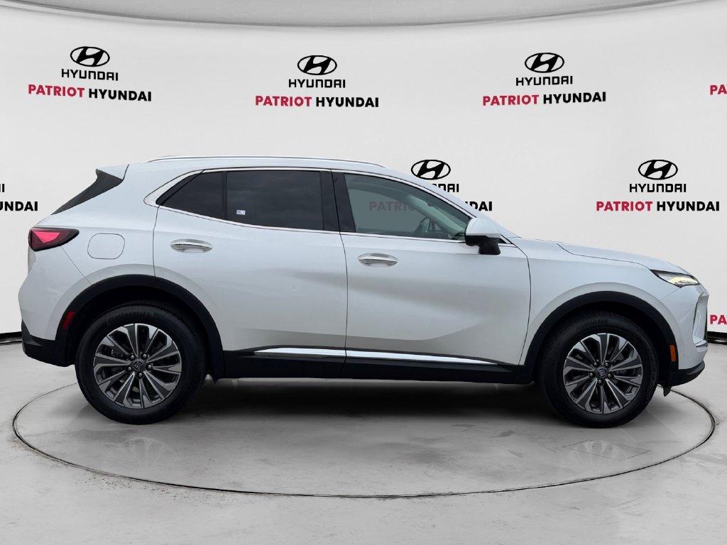 Used 2024 Buick Envision Preferred AWD/4WD image 2