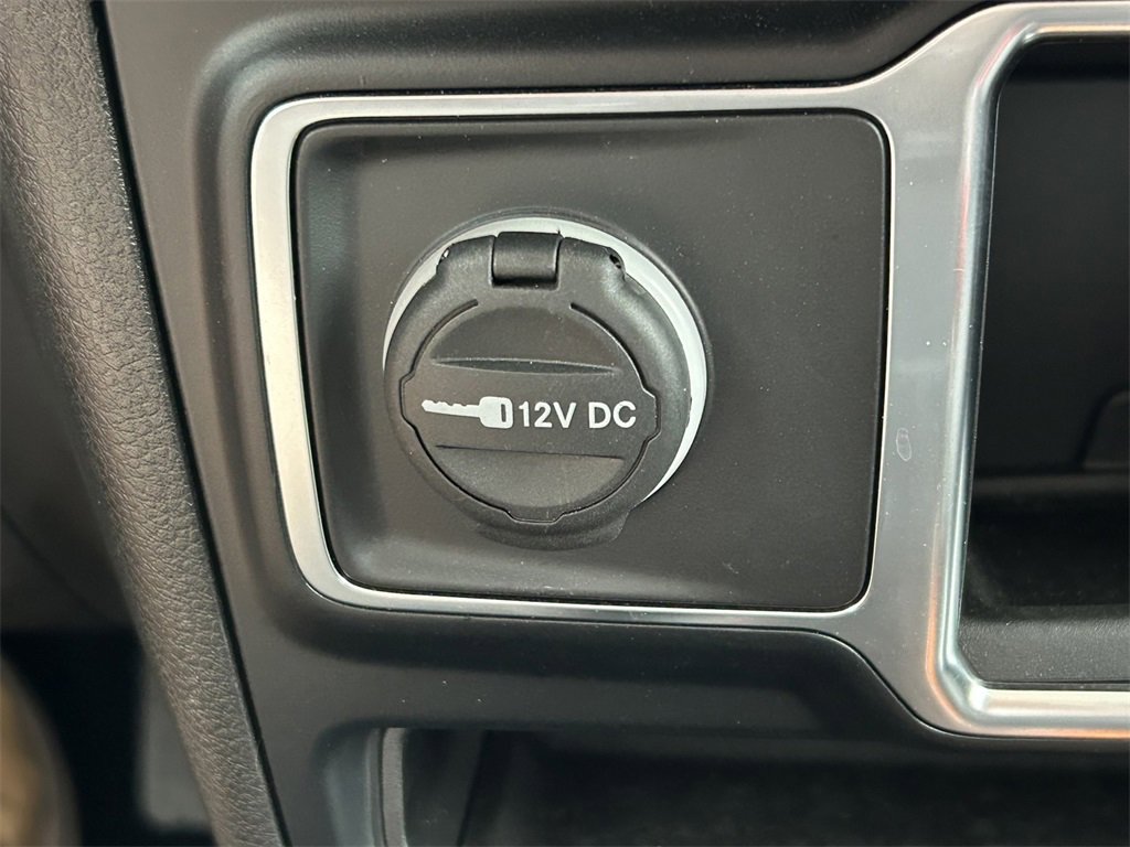 Used 2024 Jeep Wrangler Sport image 29