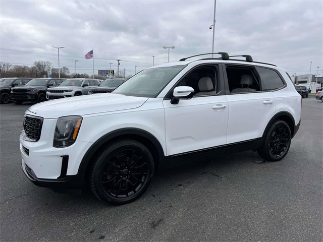 Used 2021 Kia Telluride SX w/ Nightfall Edition Package image 3