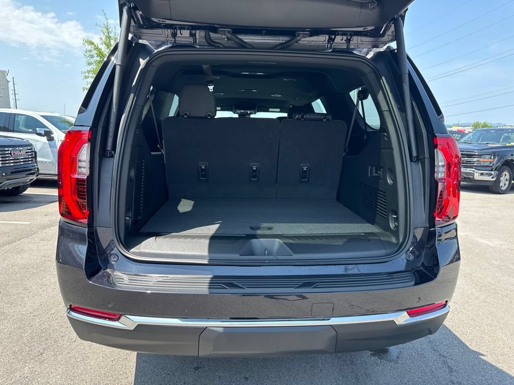New 2026 GMC Yukon XL Elevation w/ LPO, Elevation Black Package RWD image 33