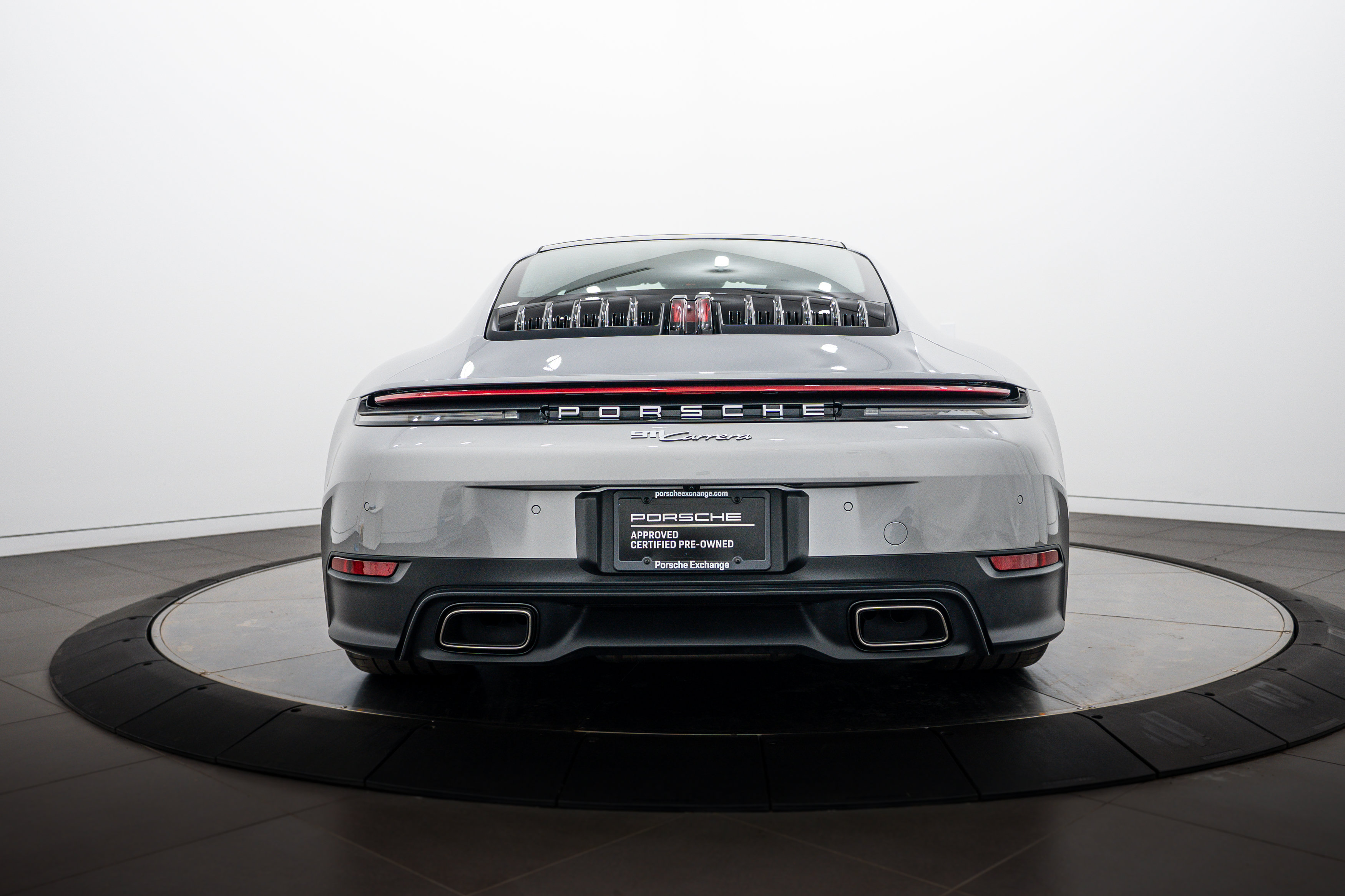 Certified 2025 Porsche 911 Carrera RWD image 6