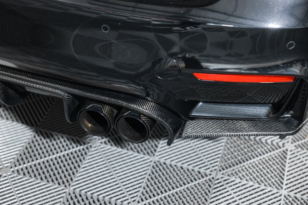 Used 2017 BMW M3 image 9