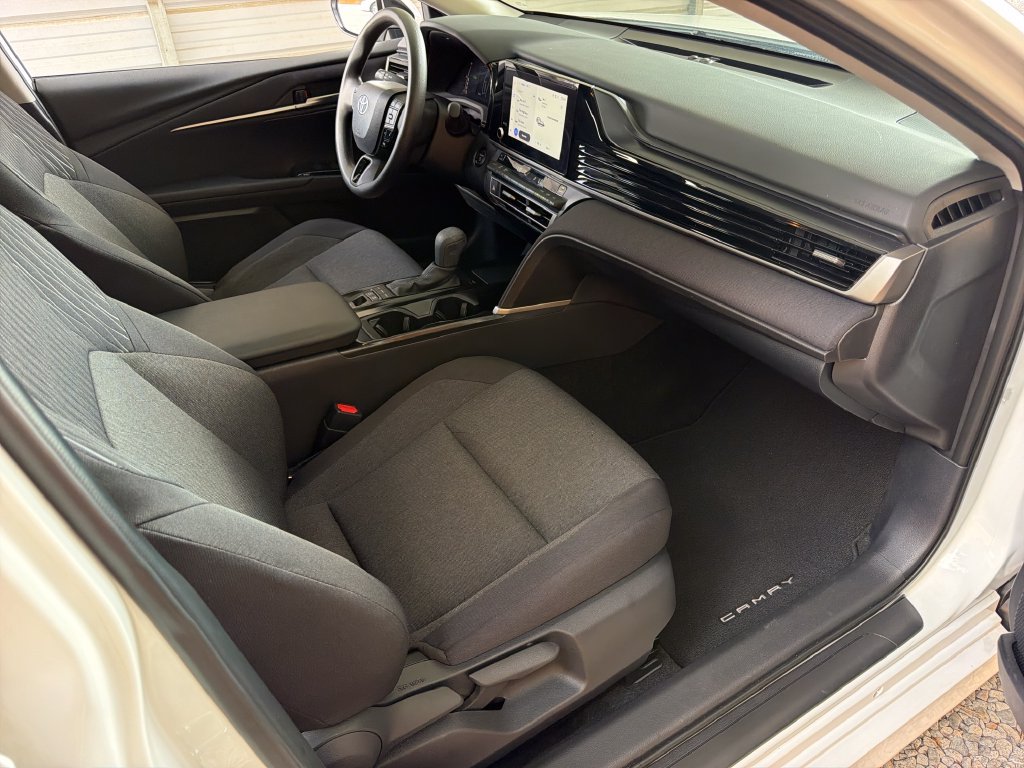 Used 2026 Toyota Camry LE FWD image 27