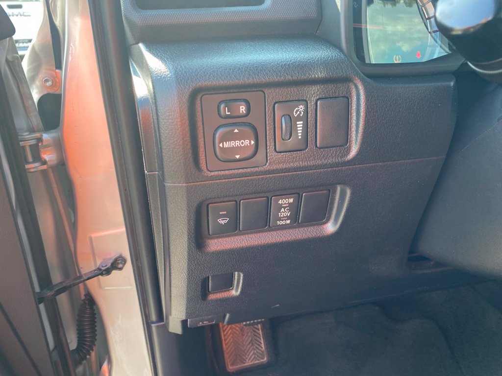 Used 2019 Toyota 4Runner TRD Off-Road AWD/4WD image 18
