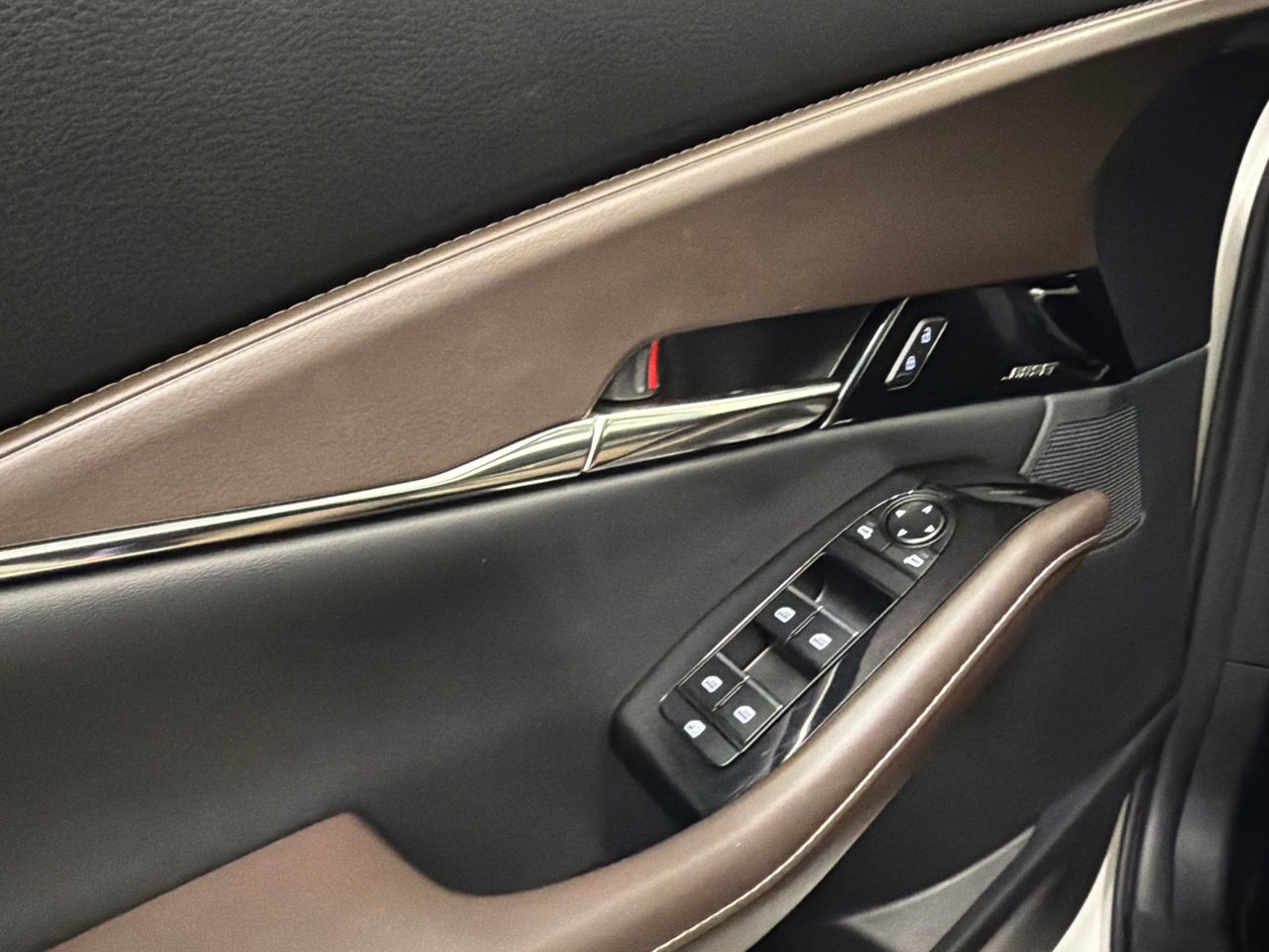 Used 2025 MAZDA CX-30 2.5 Turbo w/ Premium Package image 34